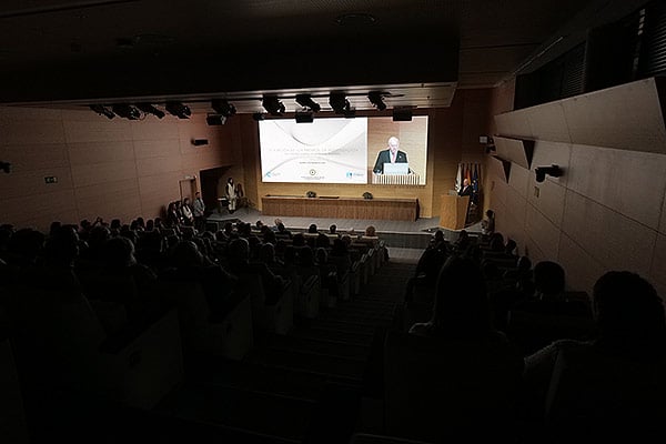 Momento de la entrega de premios de los III Premios de Investigación del CGE.