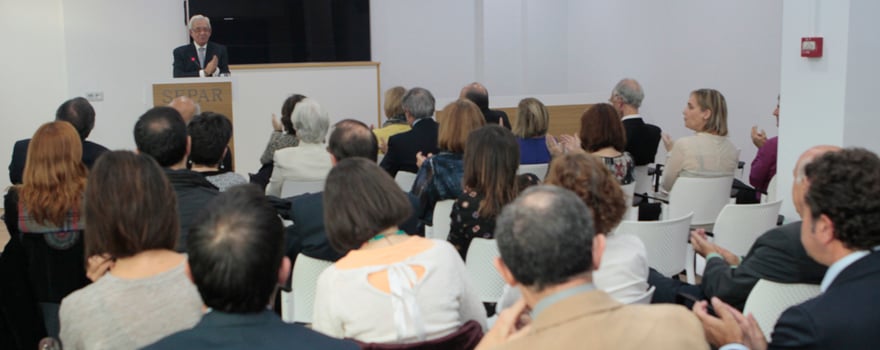 El consejero de Sanidad de la Comunidad de Madrid, Jesús Sánchez Martos, ha sido el encargado de inaugurar la sede de Separ en Madrid.