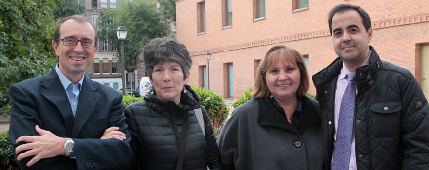 Aurelio Arnedillo, presidente de Neumosur; Esther Barreiro, editora jefe de Archivos de Bronconeumología; Victoria de Villena, profesora titular de Neumología de la Universidad Complutense de Madrid; y Javier de Miguel Díez, coordinador del Área de Circulación Pulmonar de Separ. 