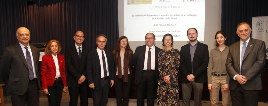 Los participantes de la I Jornada técnica ?La intimidad del paciente ante los estudiantes y residentes en Ciencias de la Salud?.