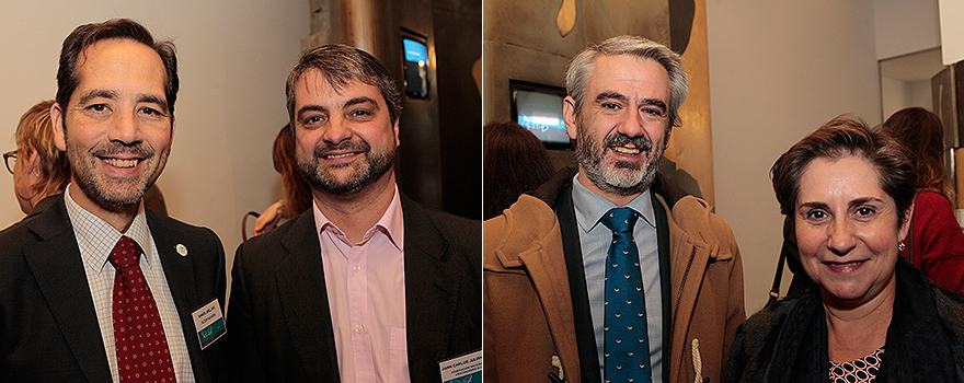 Manuel Arellano, de Alcer Navarra, y Juan Carlos Julián, coordinador general de la Federación Alcer. A la derecha, Víctor Gil, asesor de Comunicación en el Consejo General de Farmacéuticos, y Rosa López Torres.