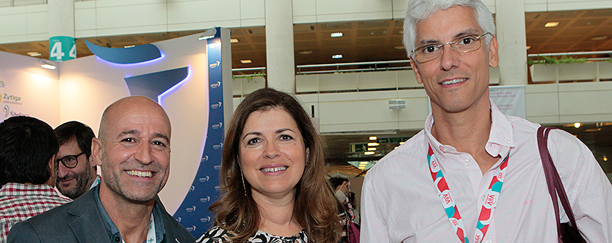 Pere Ventayol, jefe de Sección de Farmacia en Son Espases; Alicia Herrero, jefa del Servicio de Farmacia de La Paz, y Javier Merino, jefe del Servicio de Farmacia del Virgen de la Candelaria.