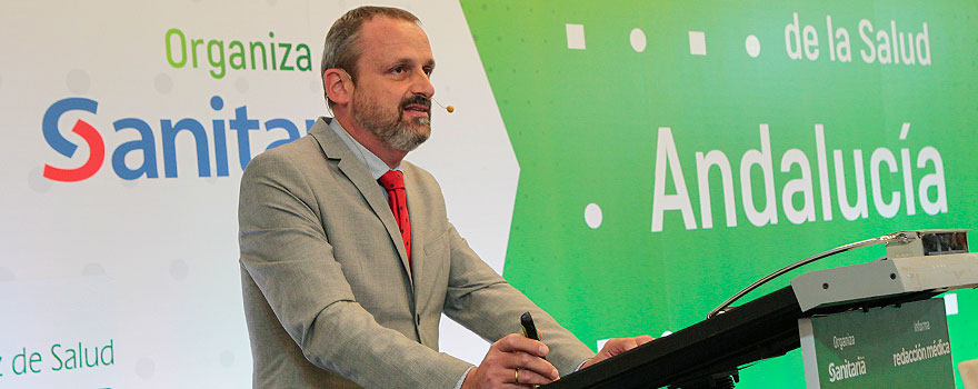 Iñaki Moreno, responsable de Medios Sociales de Saitaria 2000, ha ejercido de cicerone del Encuentro de Directivos de Sanidad de Andalucía.