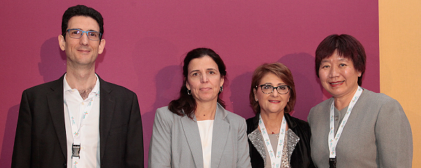 Eduardo de Porras Ortiz, de Howdazz; Ana Herranz, vocal de Farmacia Hospitalaria en el Consejo General de Farmacéuticos; Teresa Bermejo, jefa de Farmacia del Hospital Ramón y Cajal; Melsen Kwong, del Cedars Sinai Los Angeles.