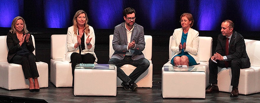 Elena Bollo, directora de congresos de Separ; Patricia Gómez, consejera de Salud de Baleares; Antoni Noguera Ortega, alcalde de Palma de Mallorca; Inmaculada Alfageme, presidenta saliente de Separ; Borja García-Cosío, presidente del 51º Congreso de Separ.