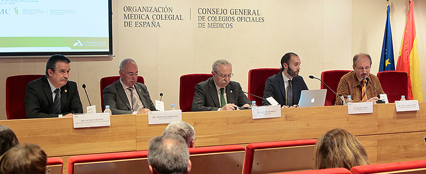 Un momento de la rueda de prensa.