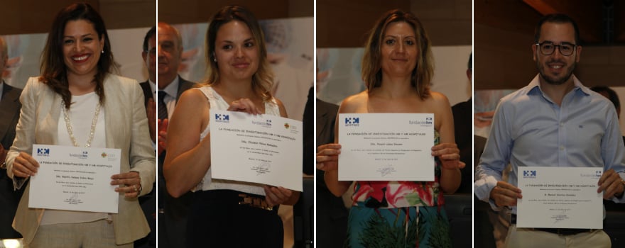 Beatriz Elena Baos, Elisabeth Pérez, Raquel López y Manuel Sánchez, respectivamente, recogen sus premios de la Fundación HM Hospitales. 