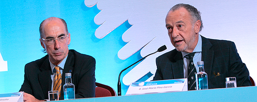 Almuíña y Pino durante la presentación de los III Premios a la Sanidade de Galicia.