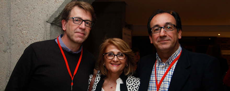 José María Carrasco, jefe de Farmacia del Hospital Nisa Sevilla Aljarafe; Teresa Bermejo, jefa de Farmacia del Ramón y Cajal, y Benito García, jefe de Farmacia del Severo Ochoa.