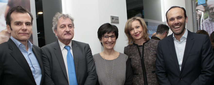 Iñaki Peralta, Iñaki Ferrando, director de Comunicación Médica de Sanitas, Susana Pérez, Catherine Cummings, directora de Sostenibilidad y Relaciones Internacionales y Joaquín Chamorro. 