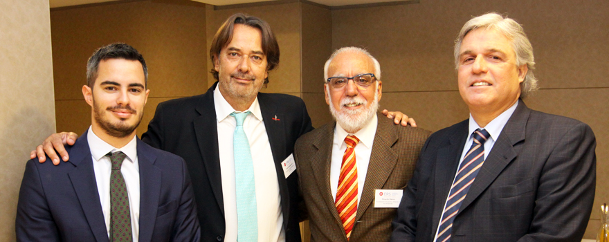 De izquierda a derecha, Gerardo Ruiz, ministro de la Embajada de Uruguay; Daniel Buljubasich, representante de la ALAT; Eduardo Bianco, Director para las Américas de Alianza para el Convenio Marco (FCA) y Francisco Bustillo, embajador de Uruguay. 
