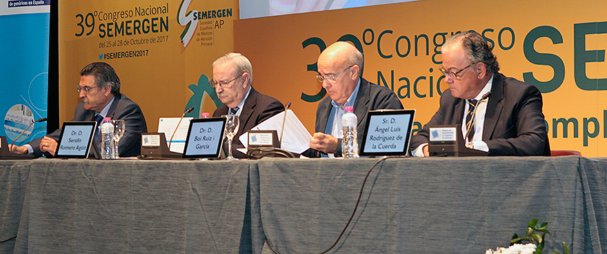 José Luis Llisterri, Serafín Romero, Boi Ruiz y Ángel Luis Rodríguez de la Cuerda e un momento de la mesa que ha tenido lugar en el 39º Congreso Nacional Semergen.