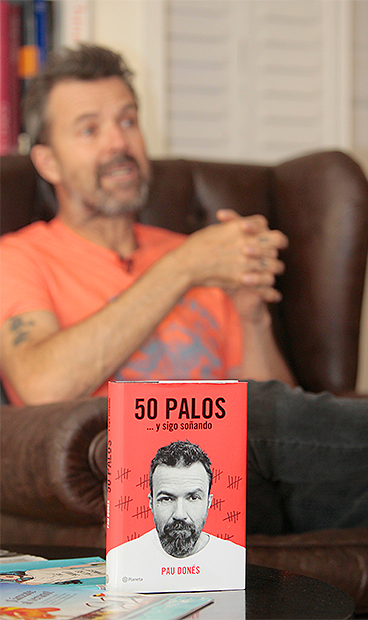 El proyecto '50 palos' incluye una gira, un disco nuevo y un libro.