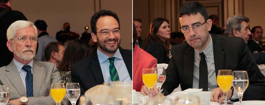 Joan Lerma, vicepresidente segundo del Senado; y Antonio Hernando, portavoz del grupo socialista en el Congreso .A la derecha, el portavoz de la gestora socialista, Mario Jiménez