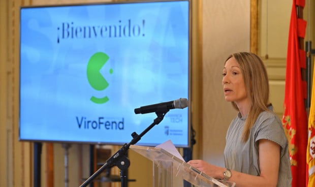 Sara Cuadrado-Castaño presenta ViroFend Therapeutics, su proyecto de viroterapia oncológica, en el acto de bienvenida de Abioinnova.