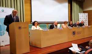  Andalucía crea un modelo para paliar la falta de profesores de Medicina