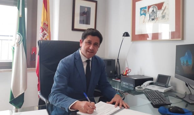 "Andalucía exige 1.900 MIR al año para paliar el déficit por jubilaciones"
