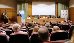 "Cada vez hay más facultades y menos profesores de Medicina"