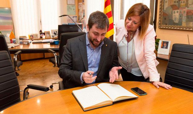  Candini aparca sus diferencias con Comín y va a visitarle al 'exilio'