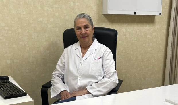 María Luisa Zubiri, dermatóloga de HLA Clínica Montpellier, explica cómo tomar el sol para no padecer cáncer. 