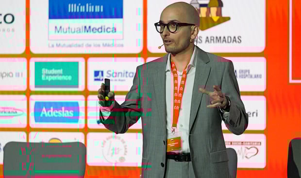  Pablo Villagrasa, dermatólogo, coordinador de tutores MIR y profesor de CTO Medicina. La entrada de Urgencias al MIR supondrá una alternativa clara para los aspirantes interesados en la atención temprana
