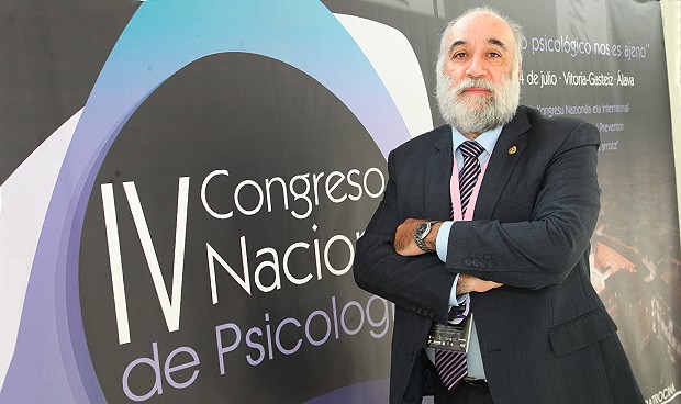 "Debería haber una legislación más dura contra el intrusismo en Psicología"