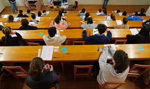 ¿Dónde puedo estudiar Medicina o Enfermería de forma gratuita en España?