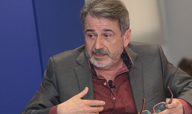 "El directivo debe trabajar en asegurar el sistema sanitario y sus centros"