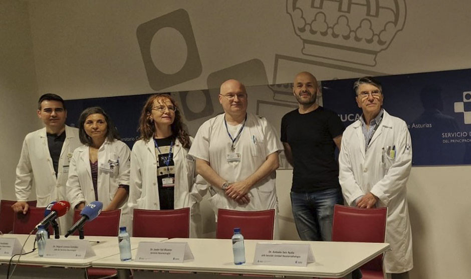 El Servicio de Neurocirugía del Hospital Universitario Central de Asturias (HUCA) ha implantado por primera vez en España el dispositivo más innovador para el tratamiento del párkinson.