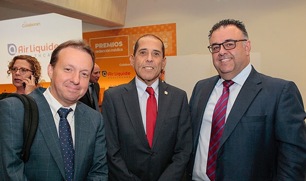 "El trabajo en equipo y el diálogo son el espíritu de la sanidad canaria"