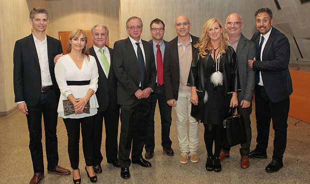 "El trabajo en equipo y el diálogo son el espíritu de la sanidad canaria"