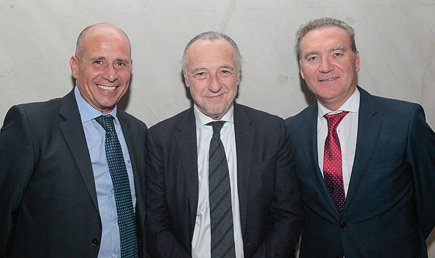 "El trabajo en equipo y el diálogo son el espíritu de la sanidad canaria"