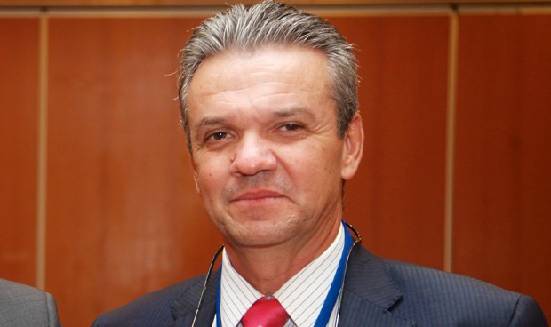 "Es de justicia que el MIR extracomunitario cobre el paro en España"