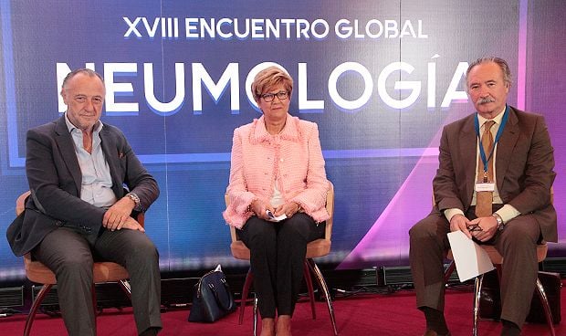 "Es imprescindible facilitar una suficiente acreditación en Neumología"