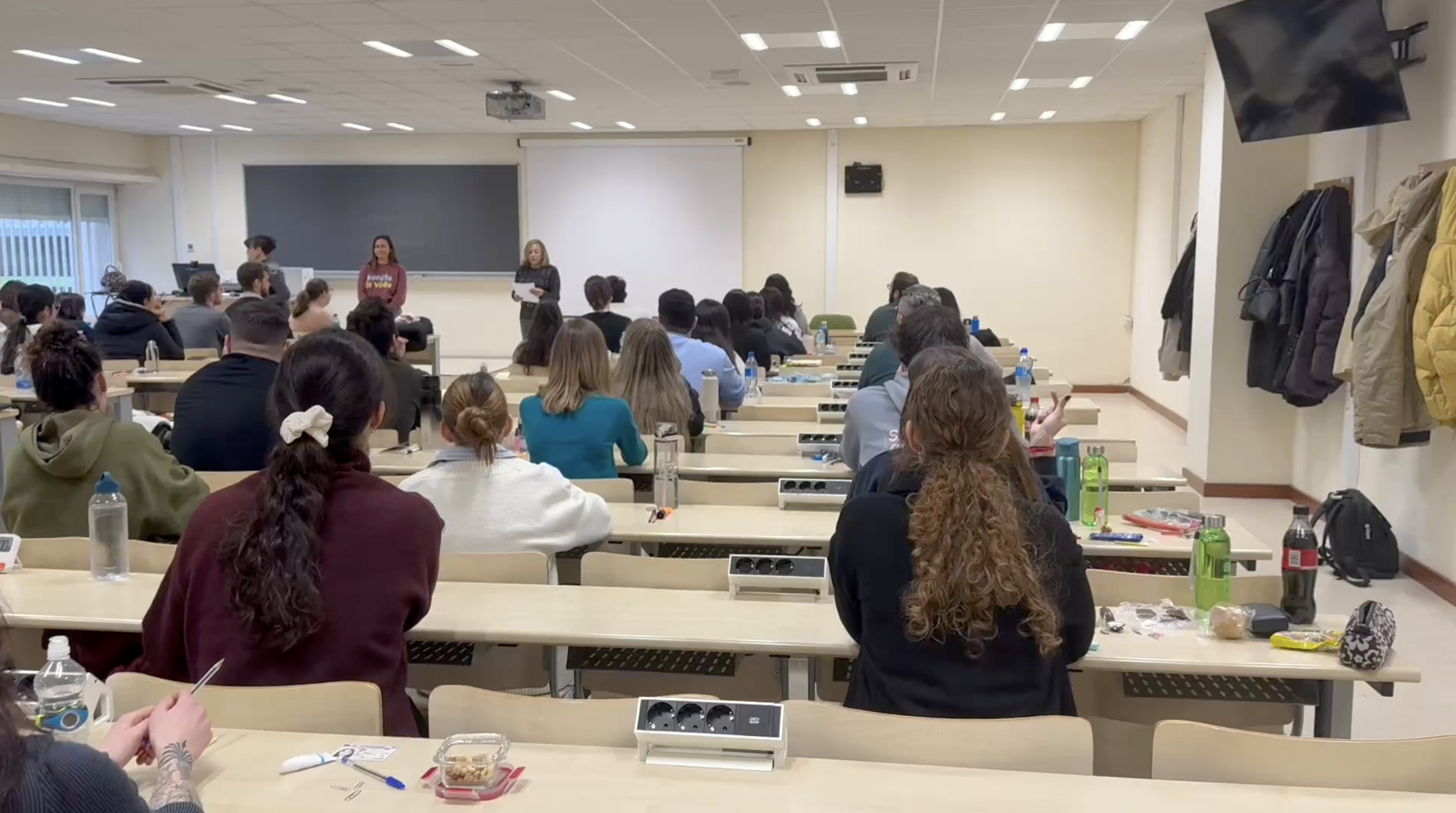 ¿Cómo están llevando los últimos días el examen MIR los aspirantes? Una de ellas reconoce estar agotada