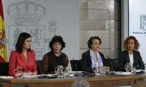 España recupera la sanidad universal: "No dejaremos atrás a nadie"