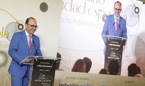 "Este premio reconoce la soledad diaria de trabajar en política sanitaria"