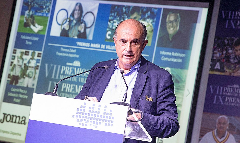 Antonio Zapatero, secretario de Salud Pública del PP, pide un MIR extraordinario de Familia ante la falta de médicos.