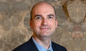 "Farmacia Hospitalaria debe adoptar un cuidado multidisciplinar holístico"