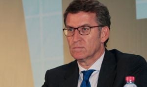  Feijóo califica de “héroes” a los sanitarios que luchan contra el fuego