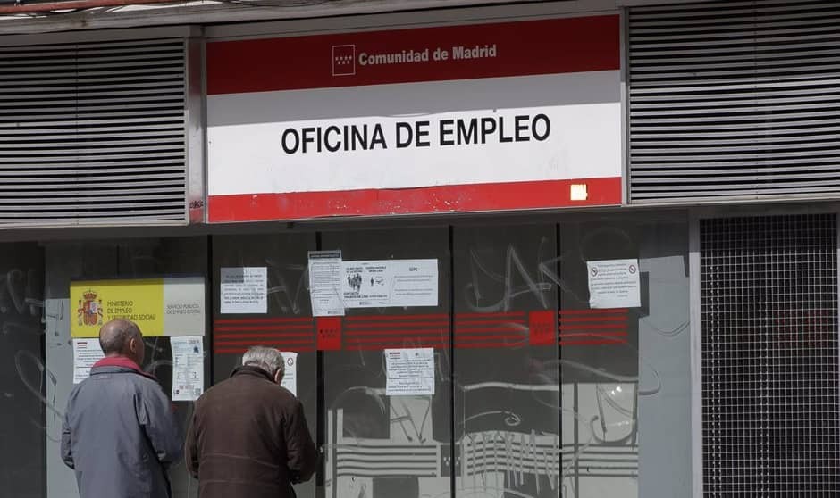 "Histórico" dato de afiliación, pero no en sanidad: 9.000 empleos perdidos