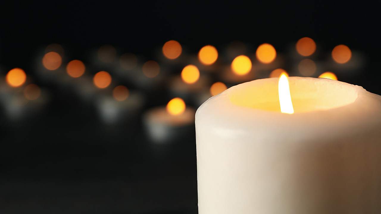 'In memoriam' de la sanidad 2024: profesionales que nos han dejado este año