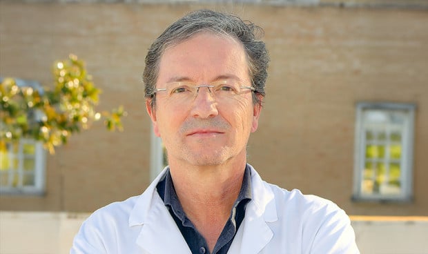 El especialista José Cisneros afirma que la mayoría de consejeros de sanidad dan el visto bueno a la creación de la especialidad de Enfermedades Infecciosas