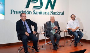  Miguel Carrero, presidente de PSN, Gumersindo Feijoo, catedrático de Ingeniería Química y vicerrector de la Universidad de Santiago, y Carlos Parra, chef gallego al frente del restaurante Castillo de Maceda.