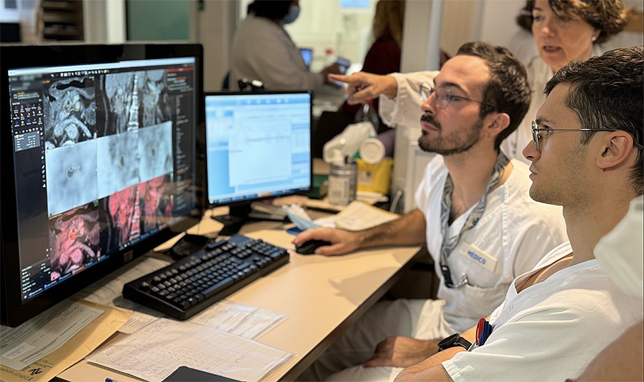 "La IA permite al radiólogo detectar lesiones sospechosas en mamografías"