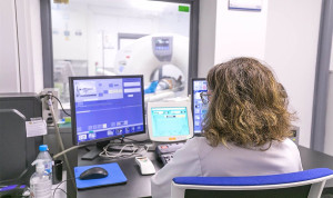 La Seram afirma que la resonancia magnética es la prueba de imagen de elección para el diagnóstico de la endometriosis pélvica profunda.