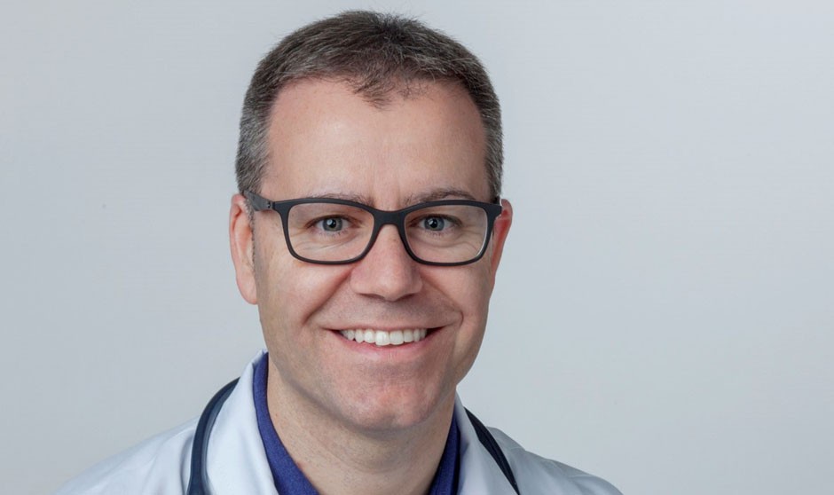 Rubén Félix Toledo, alergólogo del Hospital Vithas Aguas Vivas y el Centro Médico Vithas Alzira habla sobre los efectos del cambio climático en el aumento de enfermedades alérgicas.