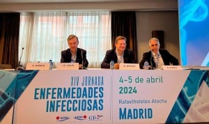 Julián Solís, Manuel Méndez y Antonio Ramos dan el pistoletazo de salida de la XIV Jornada de Enfermedades Infecciosas de la SEMI.