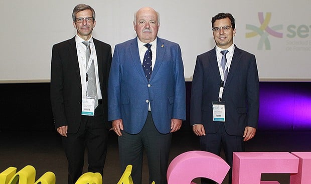 "Las siglas de SEFH se transforman en Sevilla, Farmacia y Humanización"