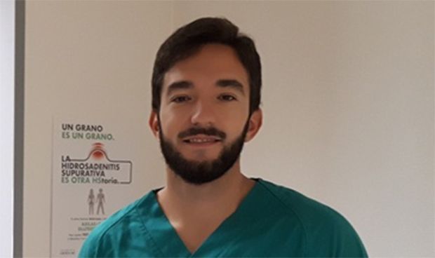 "Los dermatólogos no preparamos el lado emocional de la psoriasis"